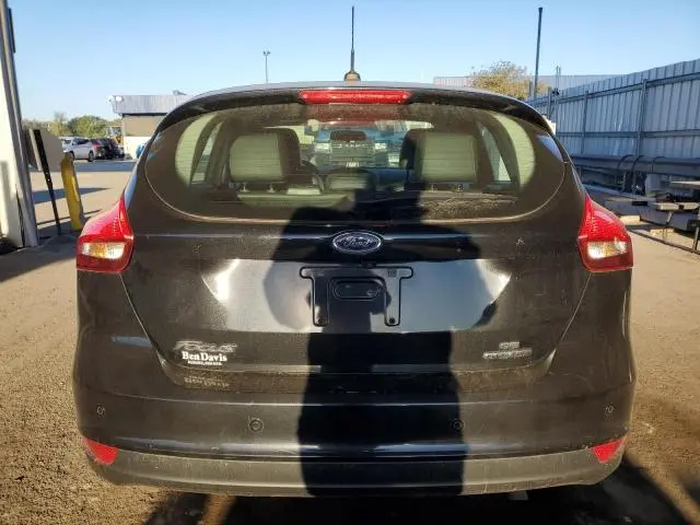 2015 FORD FOCUS SE  