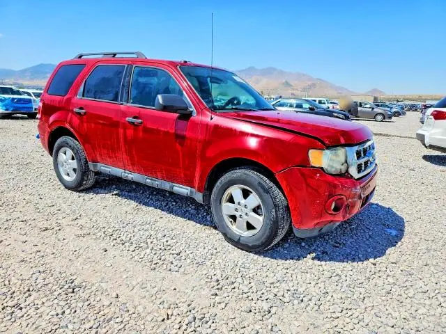 2011 FORD ESCAPE XLT  