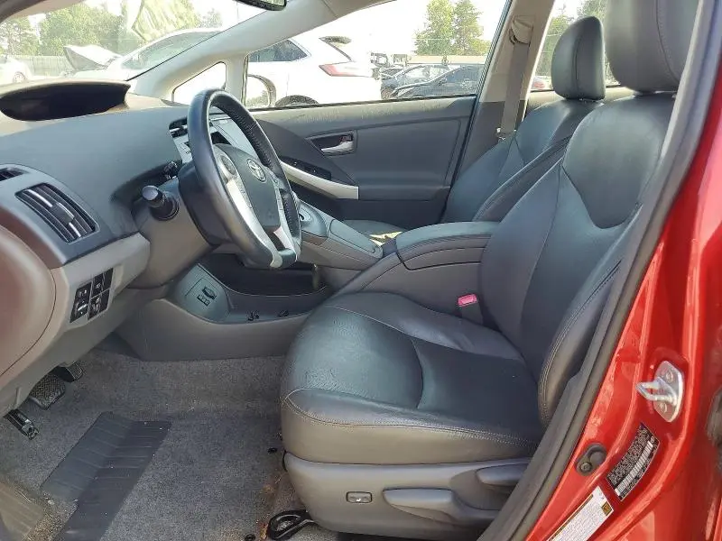 2010 TOYOTA PRIUS V  