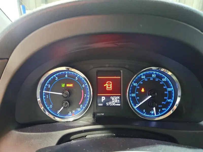 2018 TOYOTA COROLLA LE  