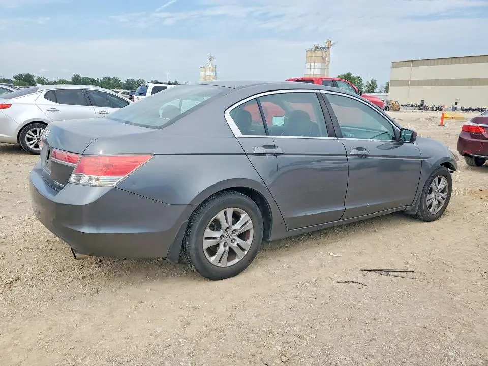 2011 HONDA ACCORD SE  