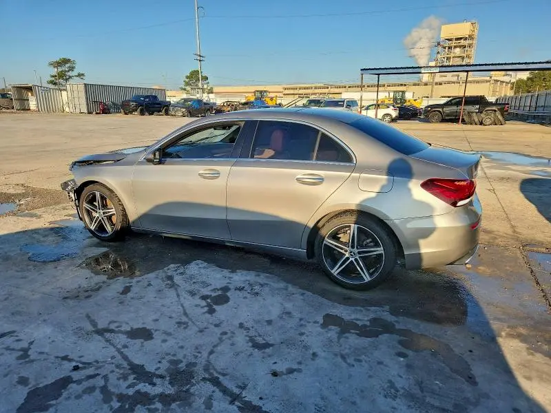 2020 MERCEDES-BENZ A 220  