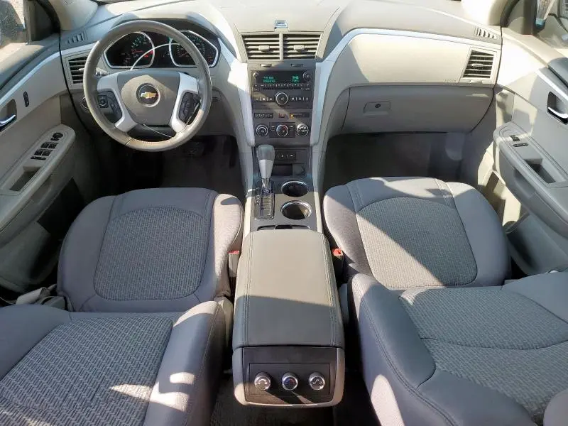 2011 CHEVROLET TRAVERSE LT  
