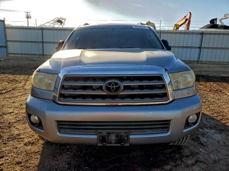 2013 TOYOTA SEQUOIA SR5  