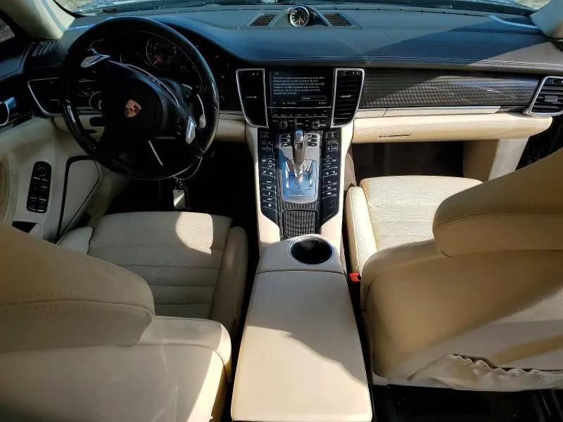 2015 PORSCHE PANAMERA GTS  