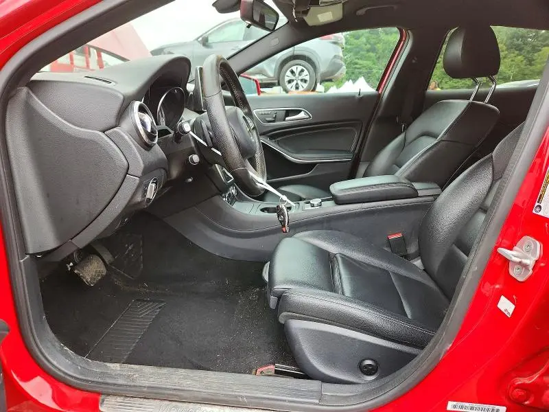 2017 MERCEDES-BENZ GLA 250  