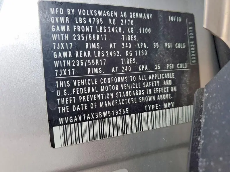 2011 VOLKSWAGEN TIGUAN S  