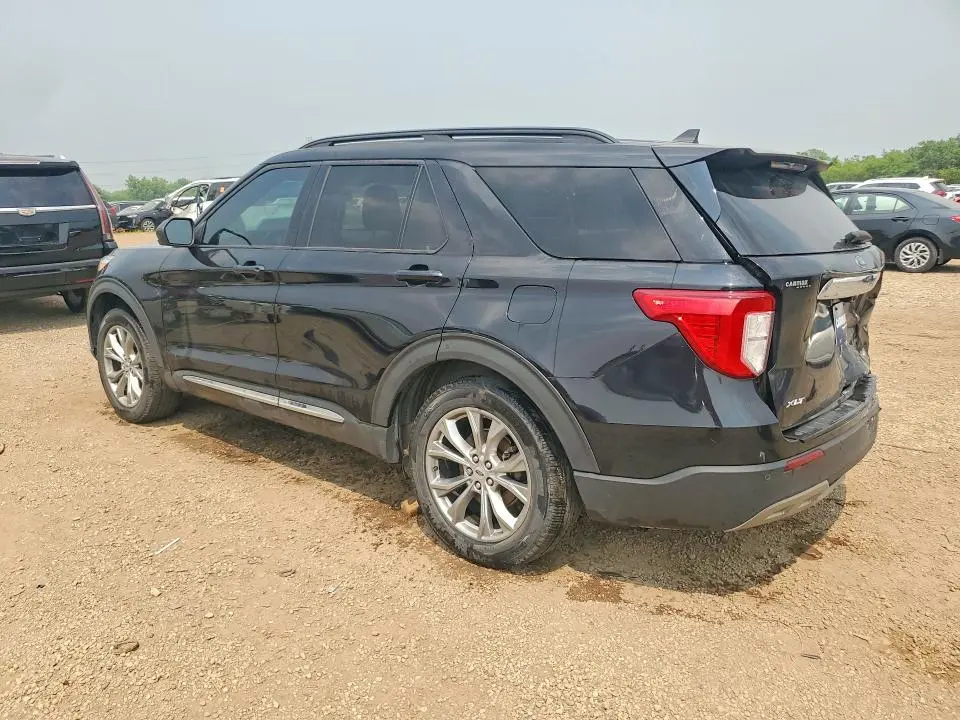 2021 FORD EXPLORER XLT  