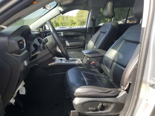 2021 FORD EXPLORER XLT  