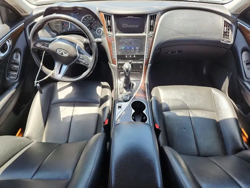 2019 INFINITI Q50 LUXE  