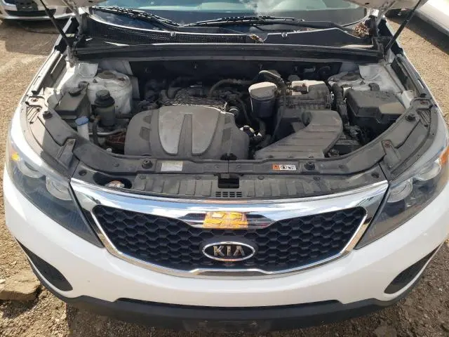 2013 KIA SORENTO LX  
