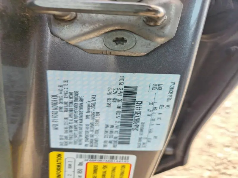 2014 FORD FUSION SE  