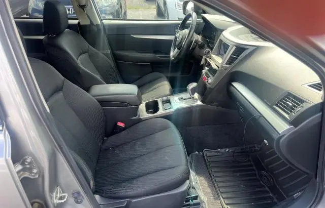 2011 SUBARU OUTBACK 2.5I PREMIUM  