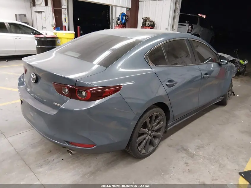2023 MAZDA MAZDA3  