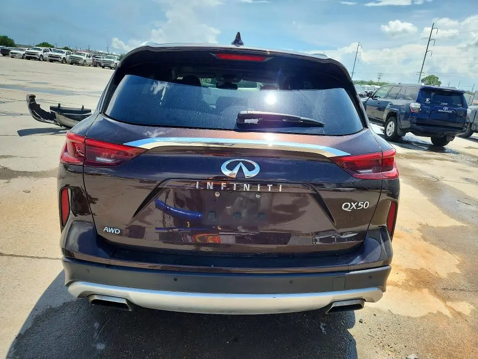 2020 INFINITI QX50 LUXE  
