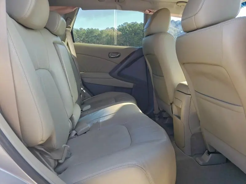 2010 NISSAN MURANO S  