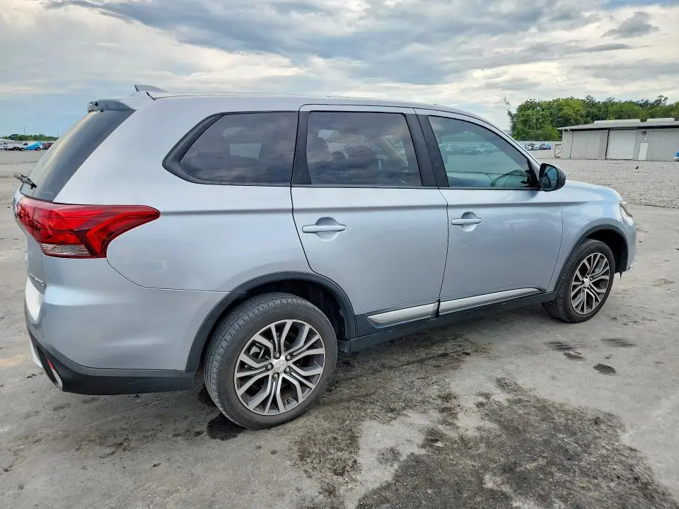 2017 MITSUBISHI OUTLANDER ES  