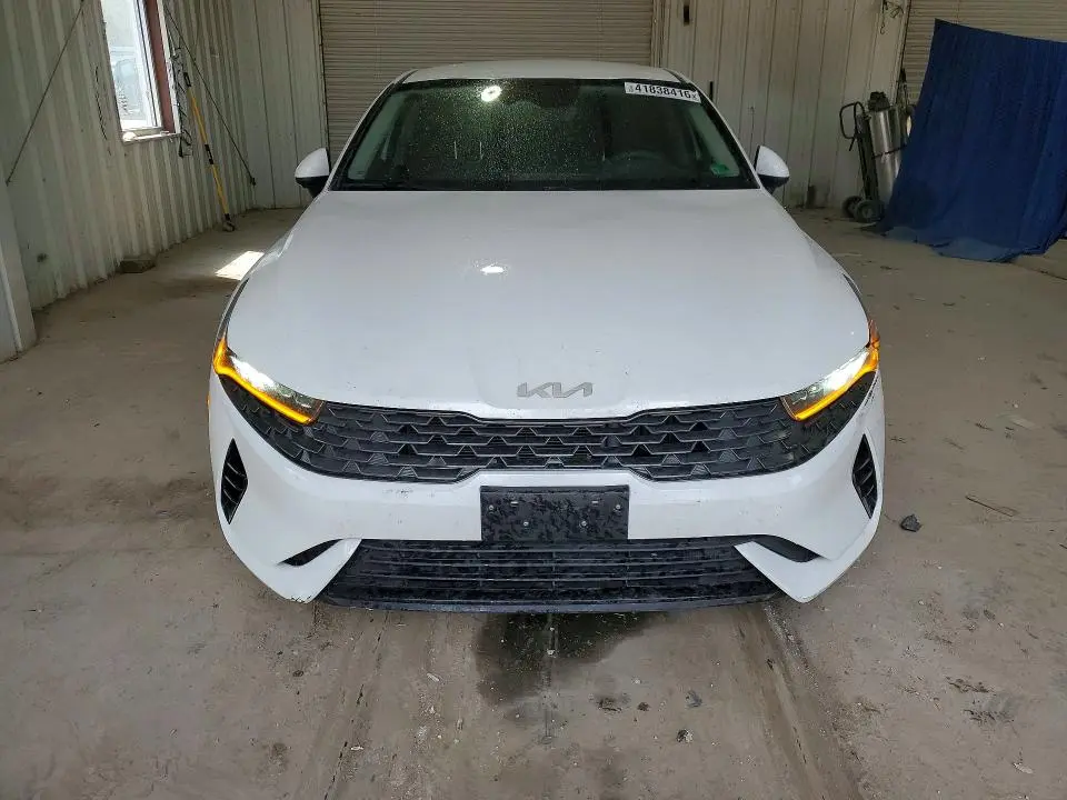 2022 KIA K5 LXS  