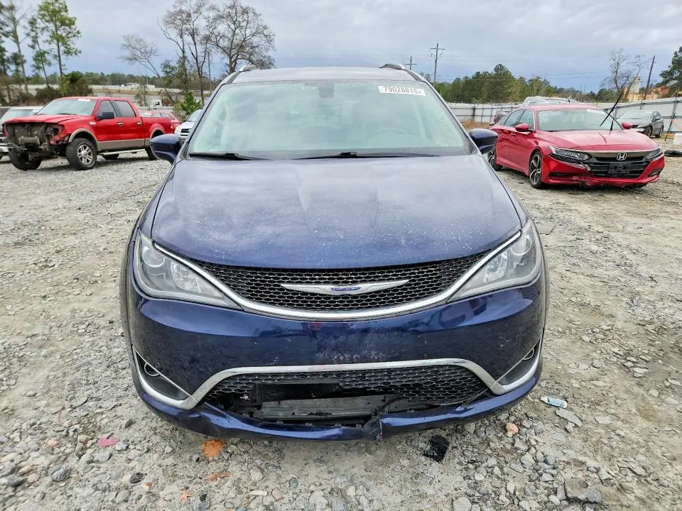 2017 CHRYSLER PACIFICA TOURING L PLUS  