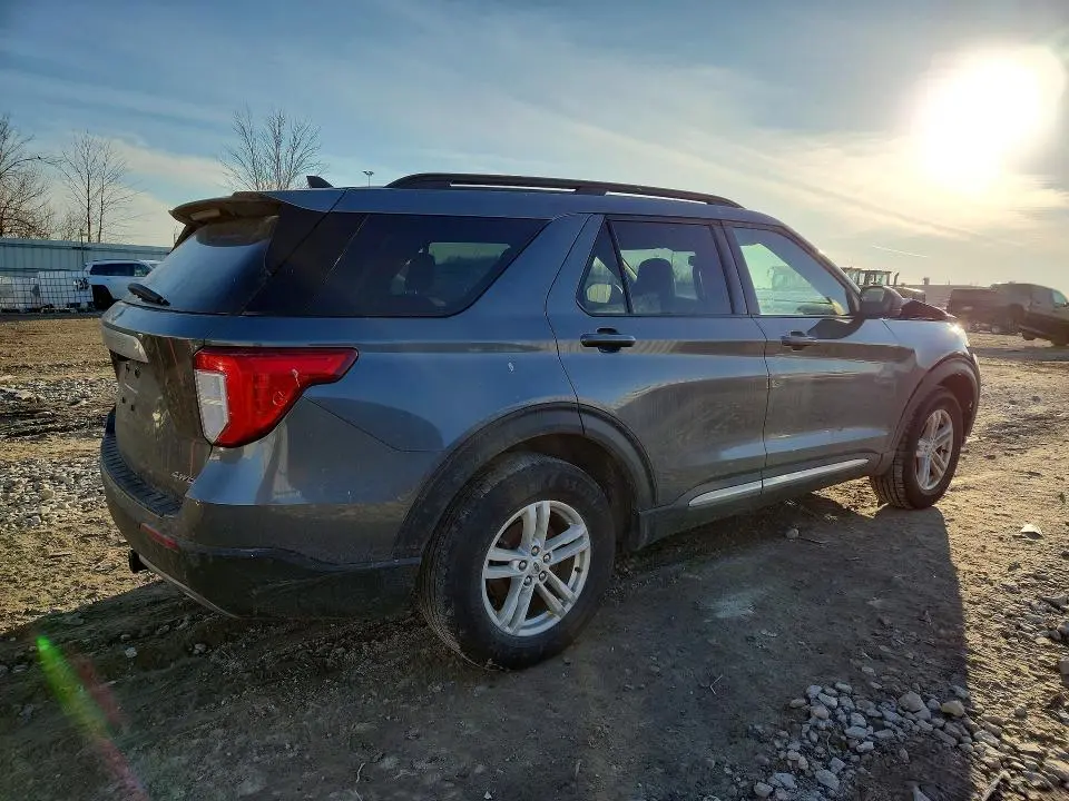 2022 FORD EXPLORER XLT  