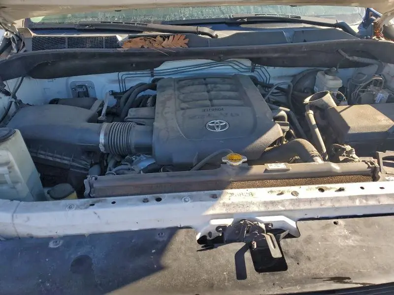 2017 TOYOTA TUNDRA SR5  