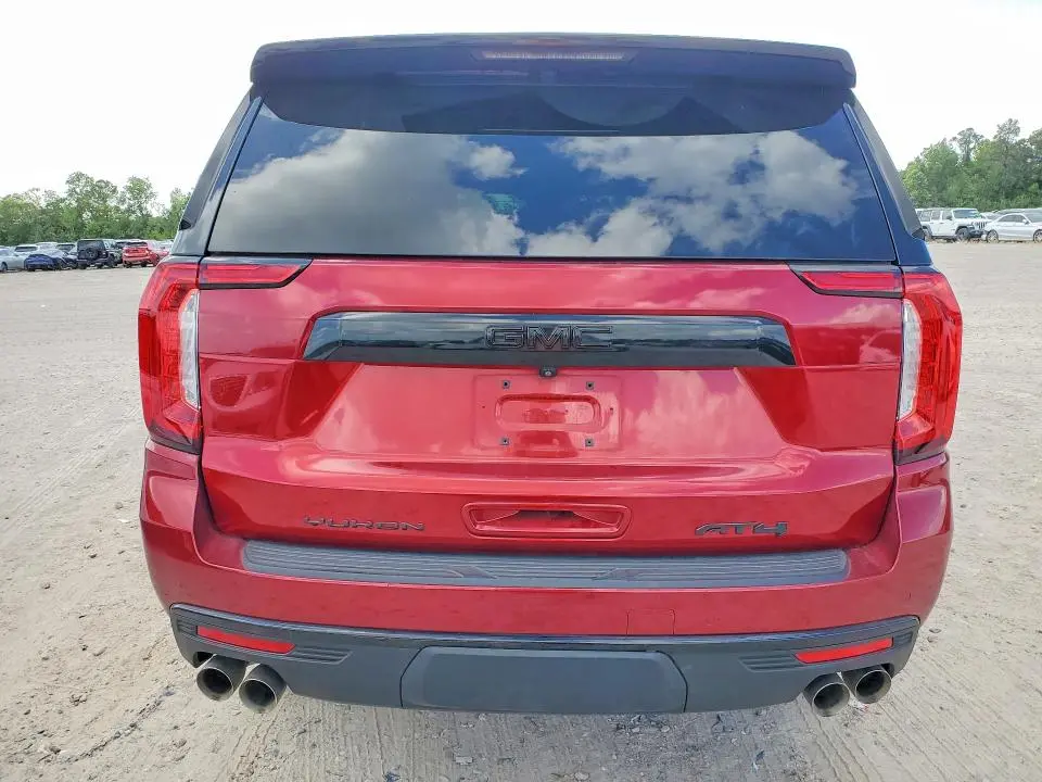 2023 GMC YUKON AT4  