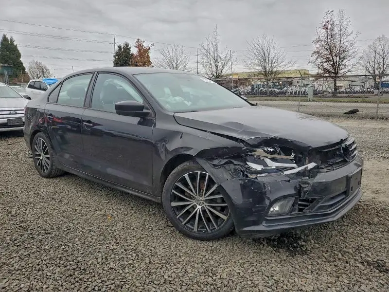 2016 VOLKSWAGEN JETTA SPORT  