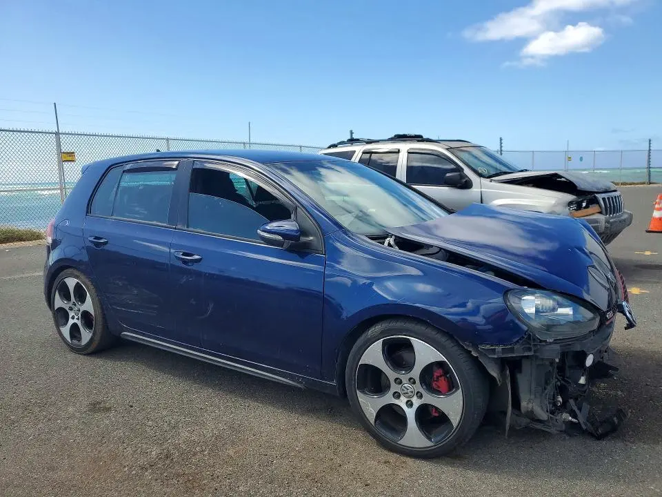 2011 VOLKSWAGEN GTI   
