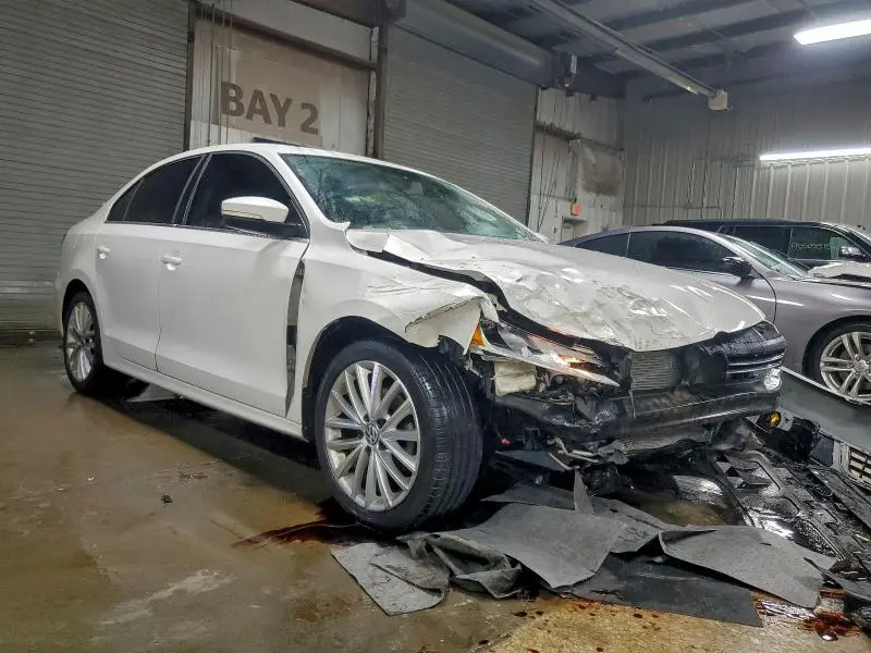 2012 VOLKSWAGEN JETTA SEL  