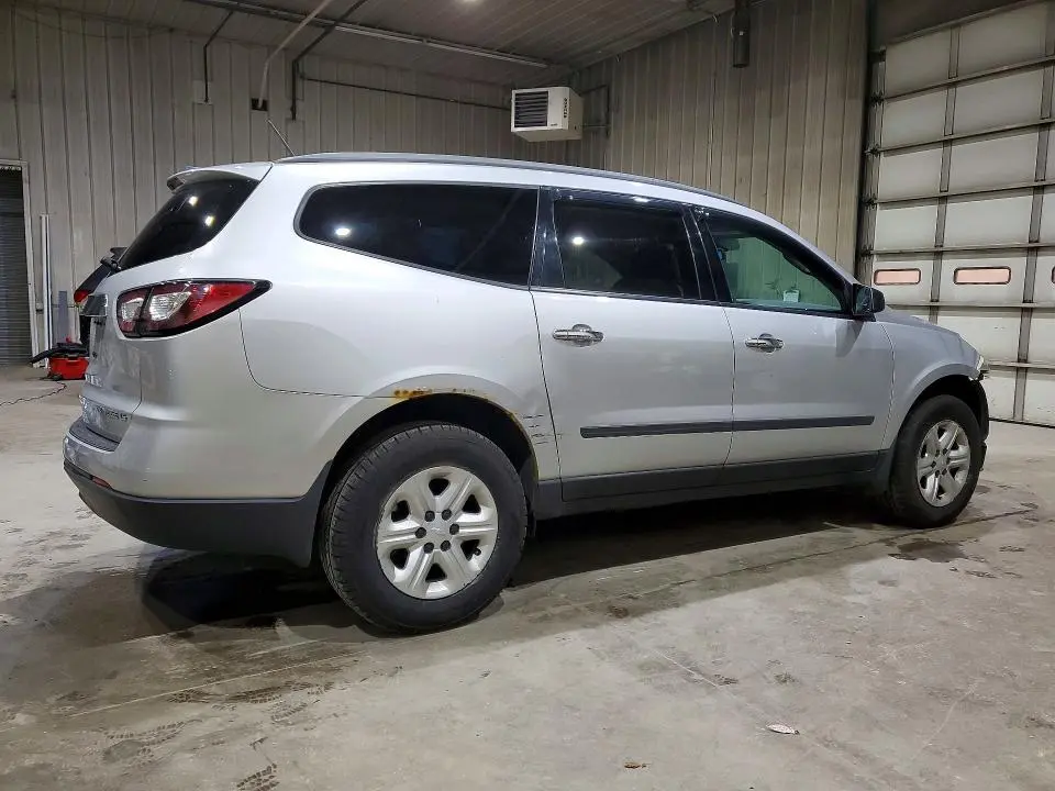2013 CHEVROLET TRAVERSE LS  
