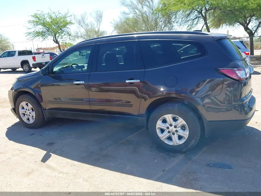 2017 CHEVROLET TRAVERSE LS