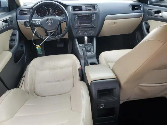 2017 VOLKSWAGEN JETTA SE  