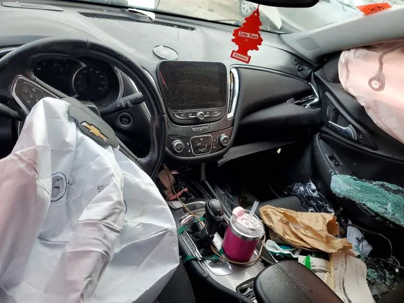 2017 CHEVROLET MALIBU LT  