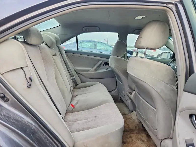 2011 TOYOTA CAMRY LE  