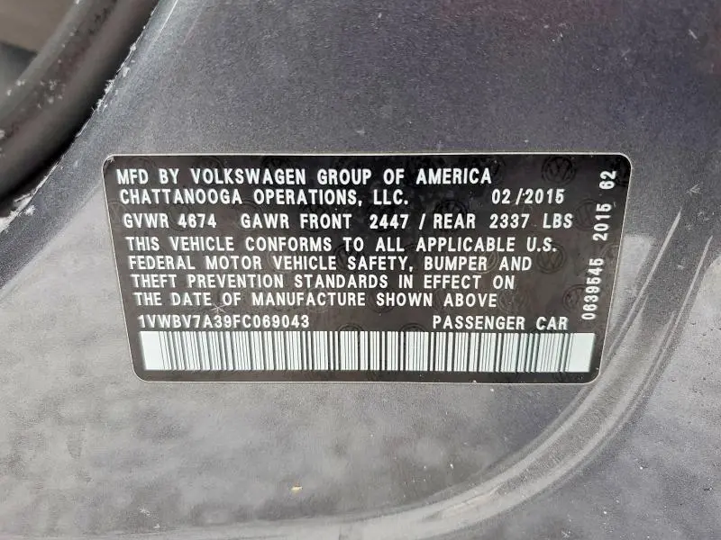 2015 VOLKSWAGEN PASSAT SE  