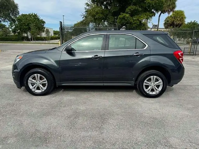 2017 CHEVROLET EQUINOX LS  