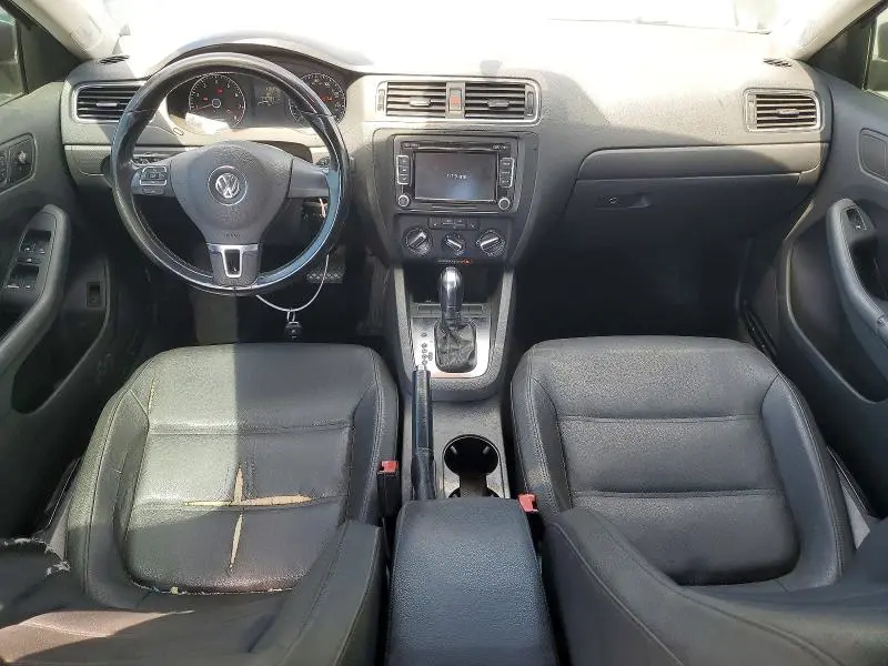 2012 VOLKSWAGEN JETTA SE  