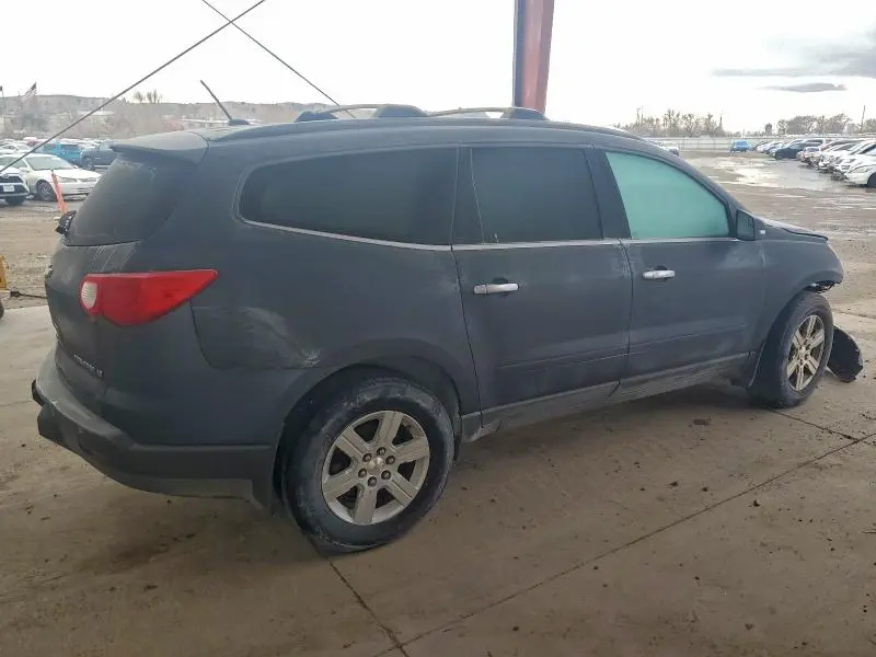 2011 CHEVROLET TRAVERSE LT  
