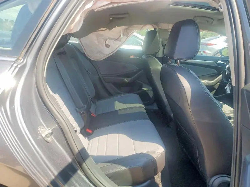 2025 VOLKSWAGEN JETTA SE  