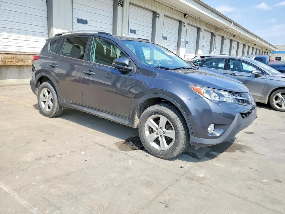 2014 TOYOTA RAV4 XLE  