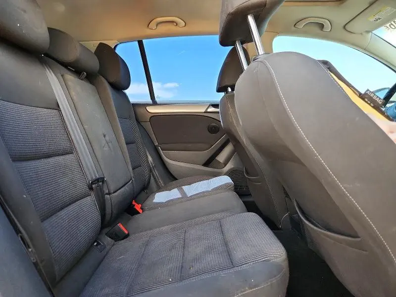2013 VOLKSWAGEN GOLF   