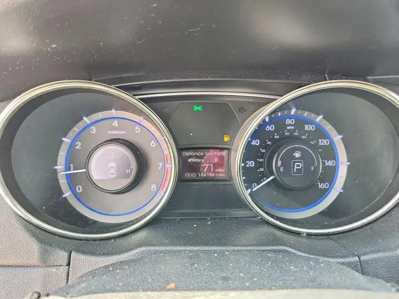 2012 HYUNDAI SONATA SE  