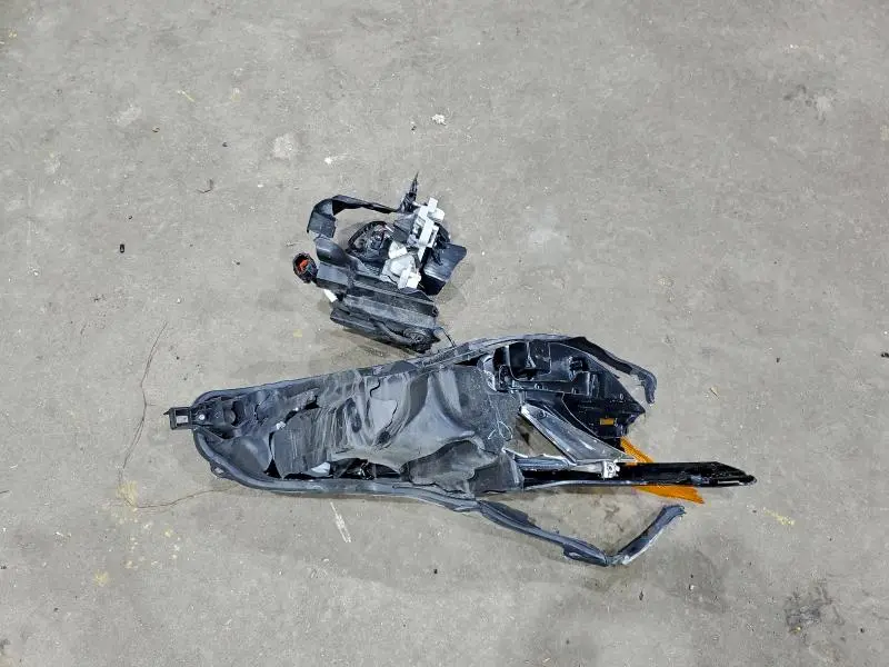 2019 NISSAN ALTIMA SR  