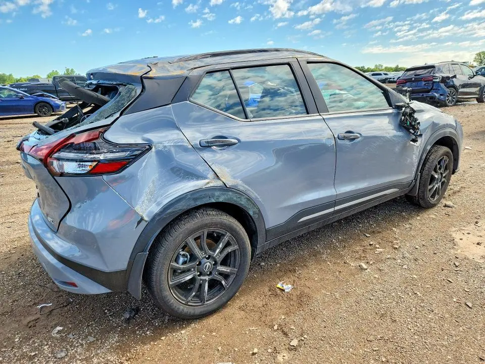 2024 NISSAN KICKS SR  