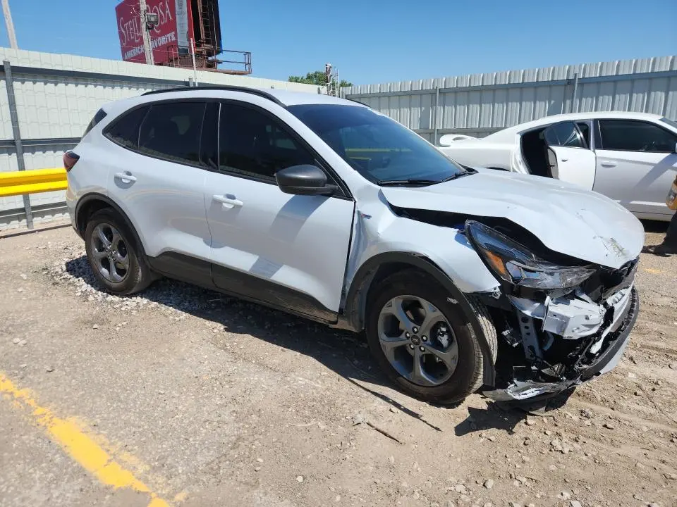 2025 FORD ESCAPE ST LINE  