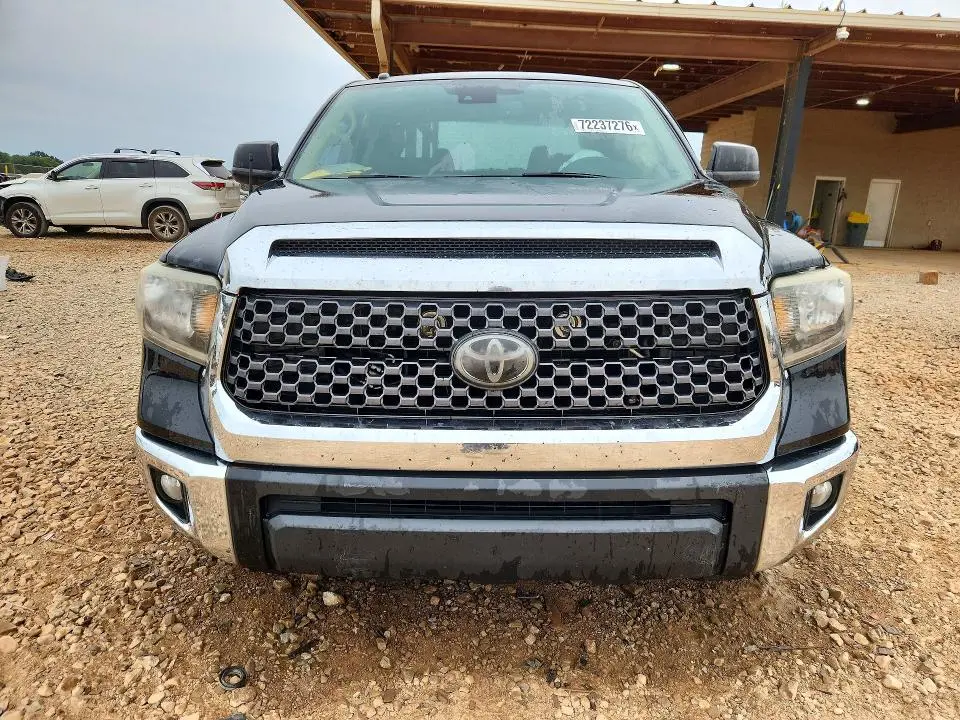 2018 TOYOTA TUNDRA CREWMAX SR5  