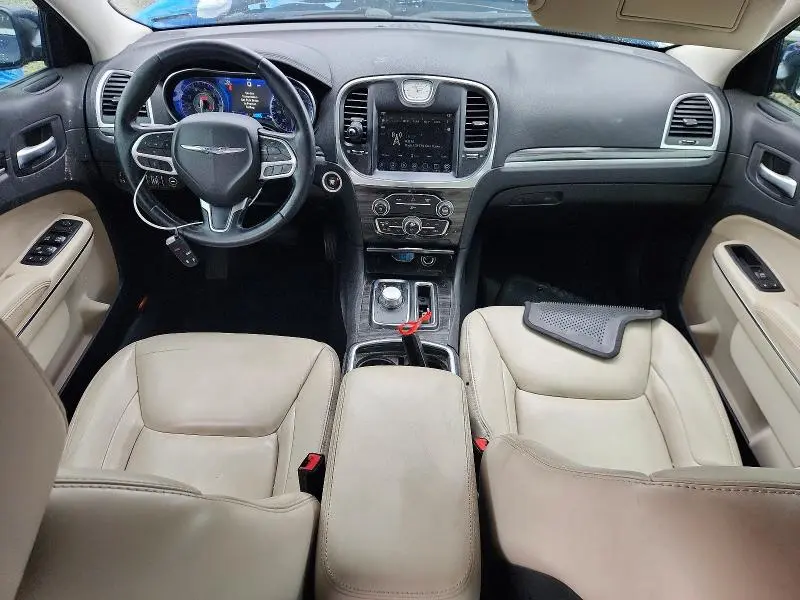 2017 CHRYSLER 300 LIMITED  