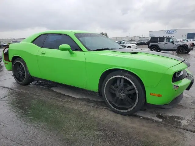 2010 DODGE CHALLENGER SE  