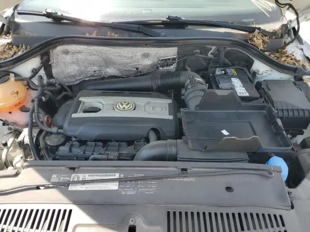 2010 VOLKSWAGEN TIGUAN SE  