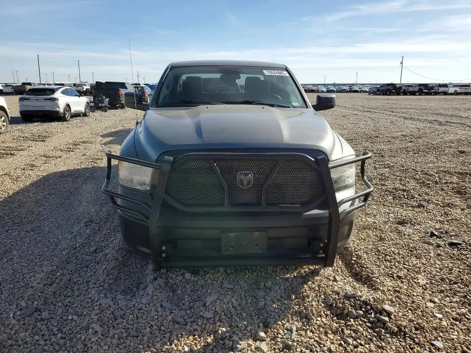 2013 RAM 1500 ST  